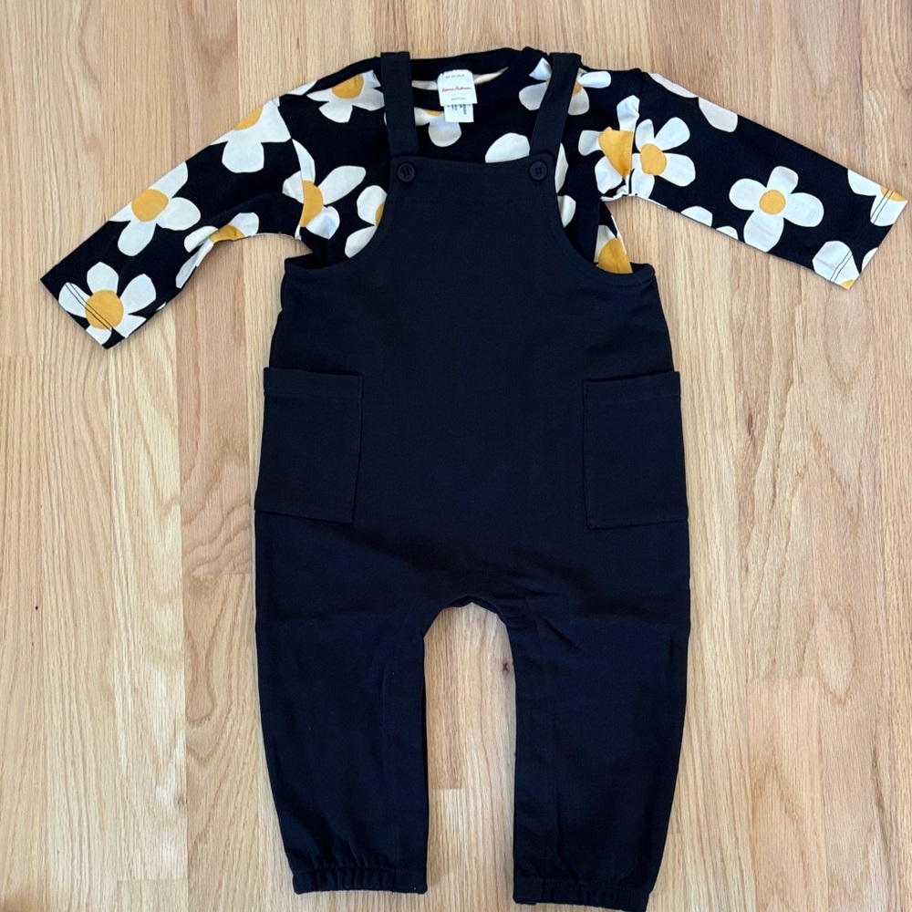 NWOT Hanna Andersson Black Overalls with Black Floral Daisy Tee